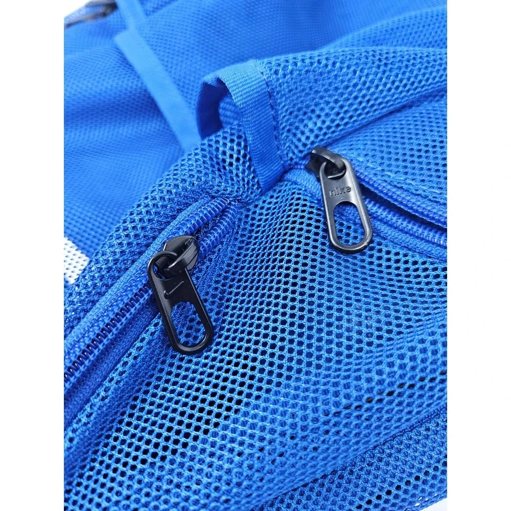 Nike brasilia medium
